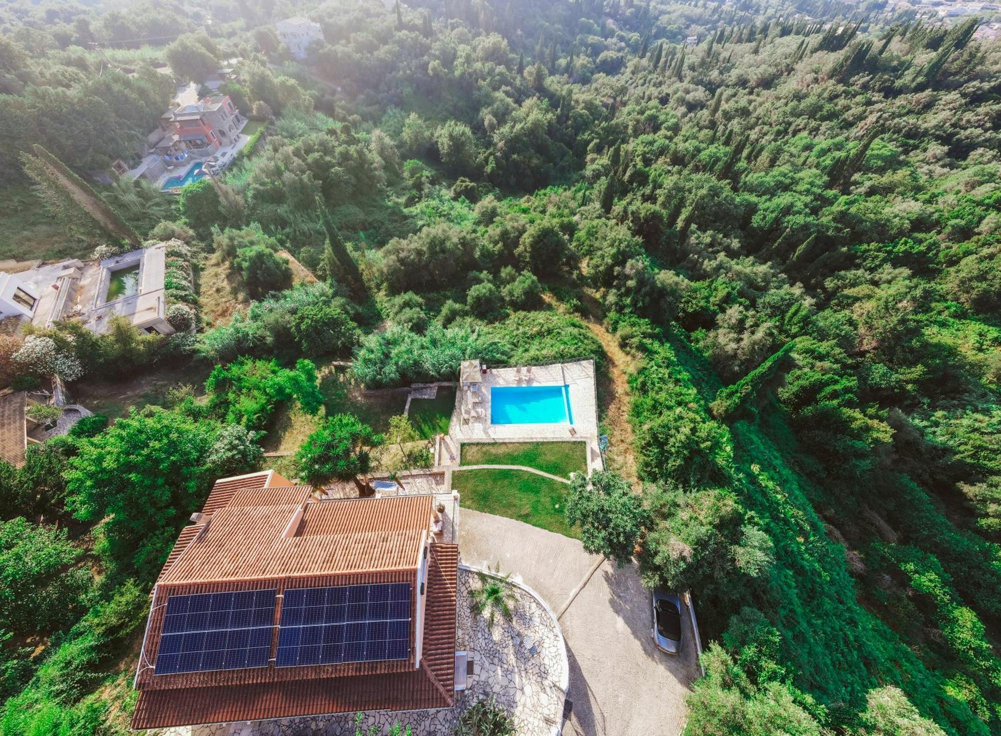 Villa Kira Afra Luaran gambar
